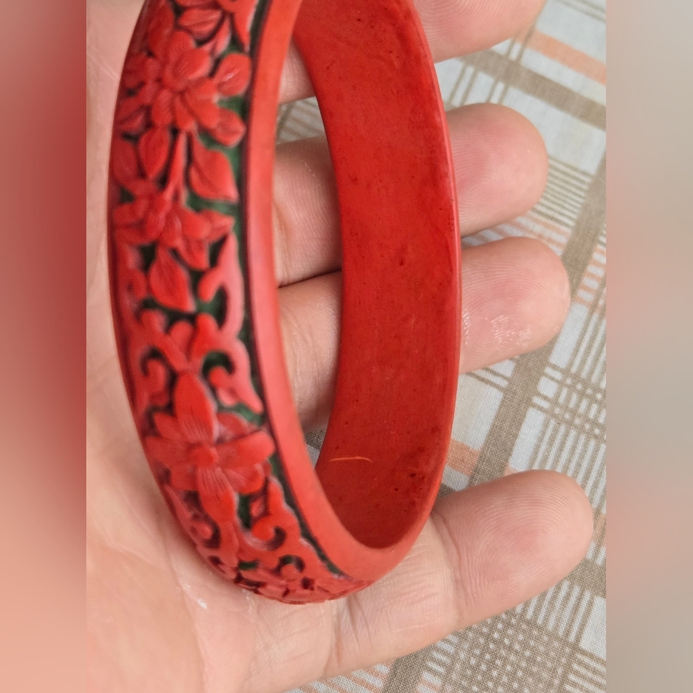 Ancien Bracelet Chinois Sculpté Cinabre